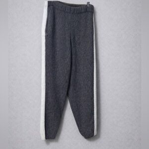 SKIMS Gray and white Cozy joggers
